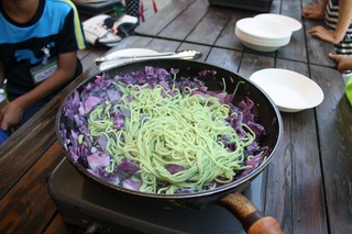 5_色の変わる焼きそば作り7.jpg